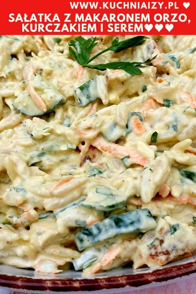 sałatka z orzo i kurczakiem
