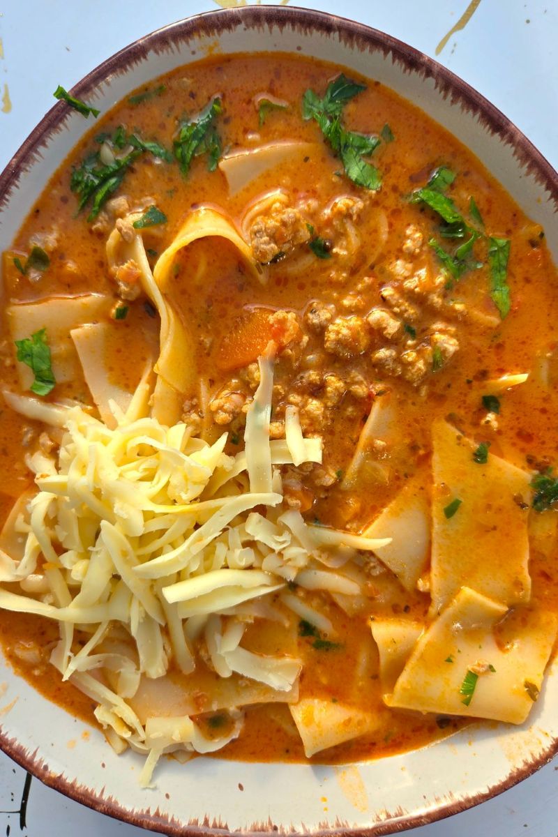 zupa lasagne z mięsem mielonym