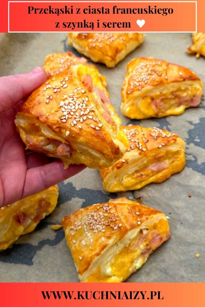 ciasto francuskie z serem  i szynką