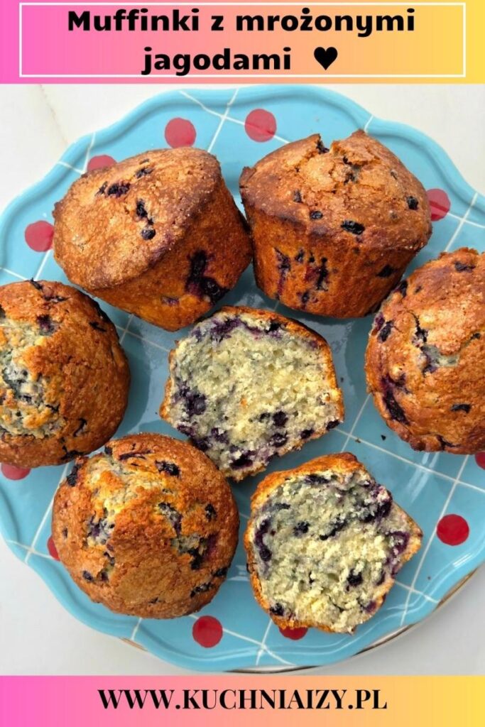 muffinki z jagodami mrożonymi