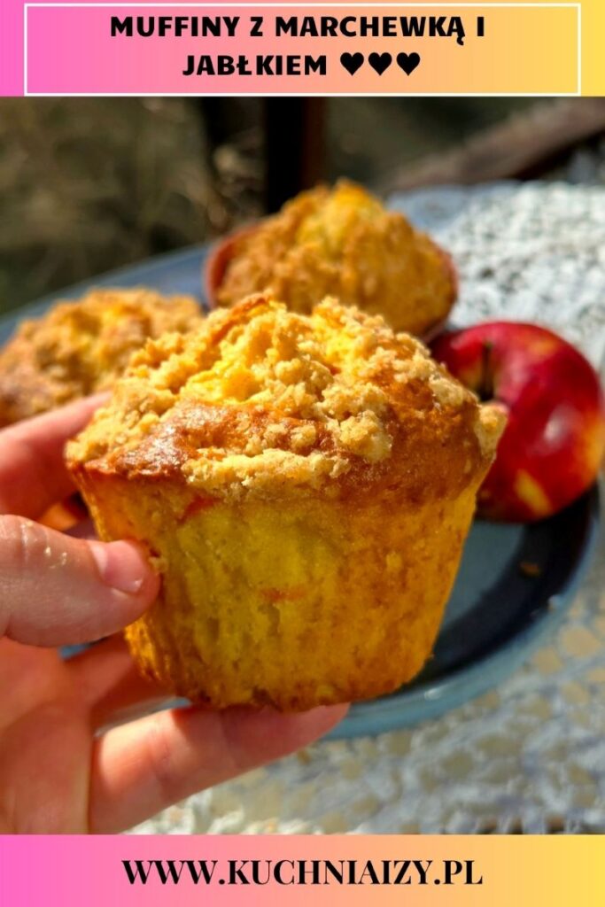 muffinki z marchewką i jabłkiem