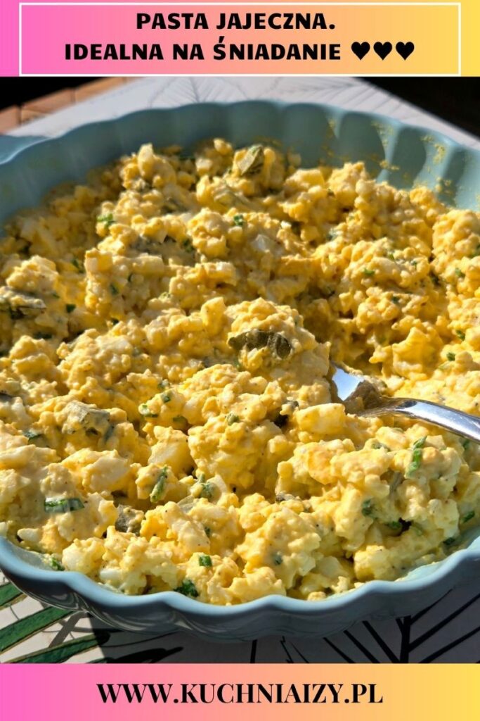 pasta jajeczna na śniadanie