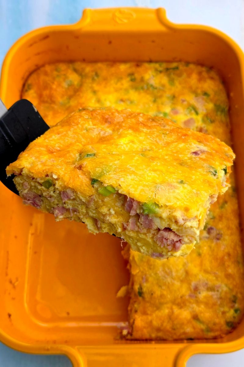 zapiekanka jajeczna z szynką